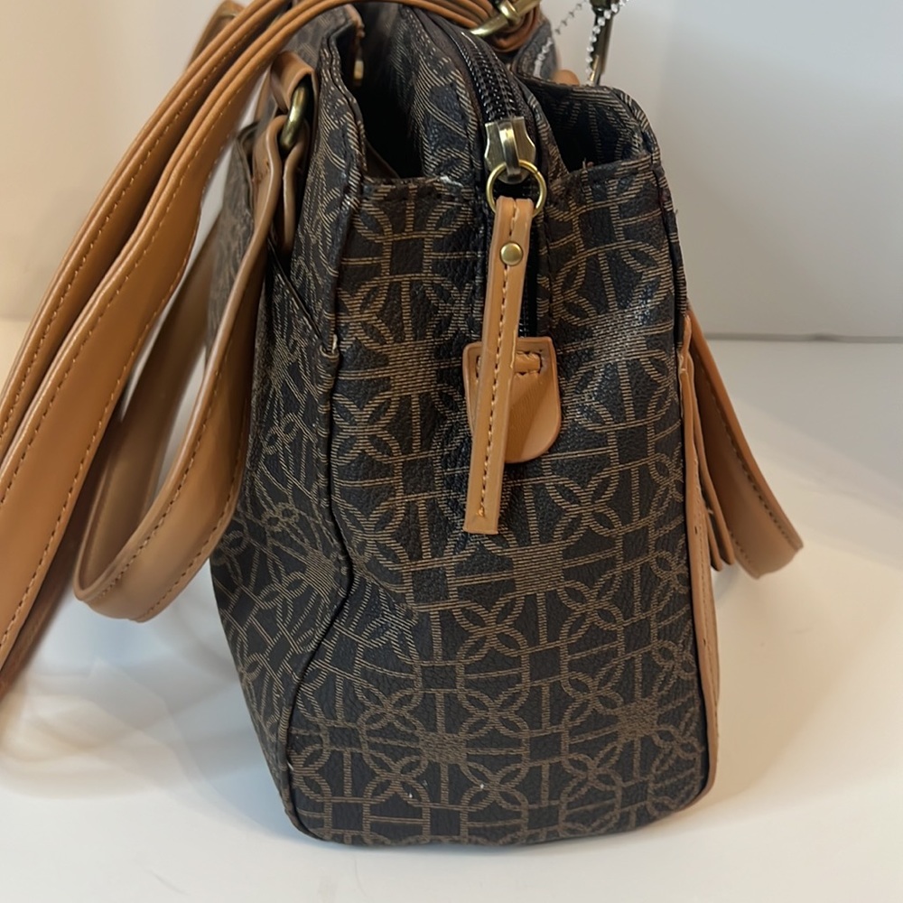 BROWN AND TAN HAND BAG - Picture 5 of 16